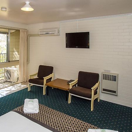 Blayney Leumeah Motel Esterno foto