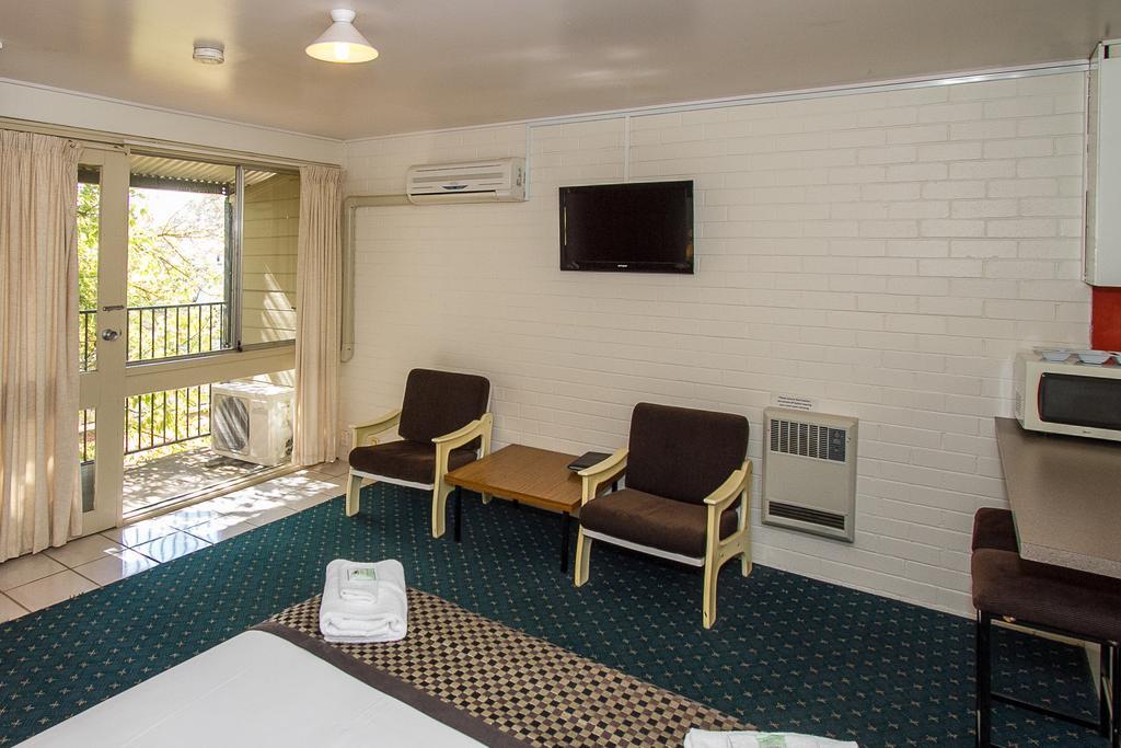 Blayney Leumeah Motel Esterno foto