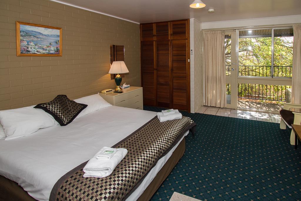 Blayney Leumeah Motel Esterno foto